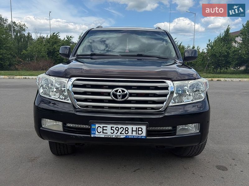 Toyota Land Cruiser 2010