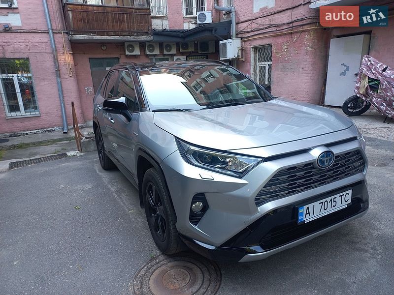 Toyota RAV4 2021