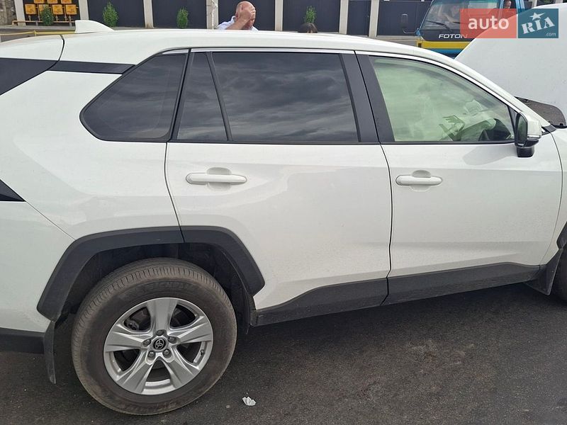 Toyota RAV4 2021