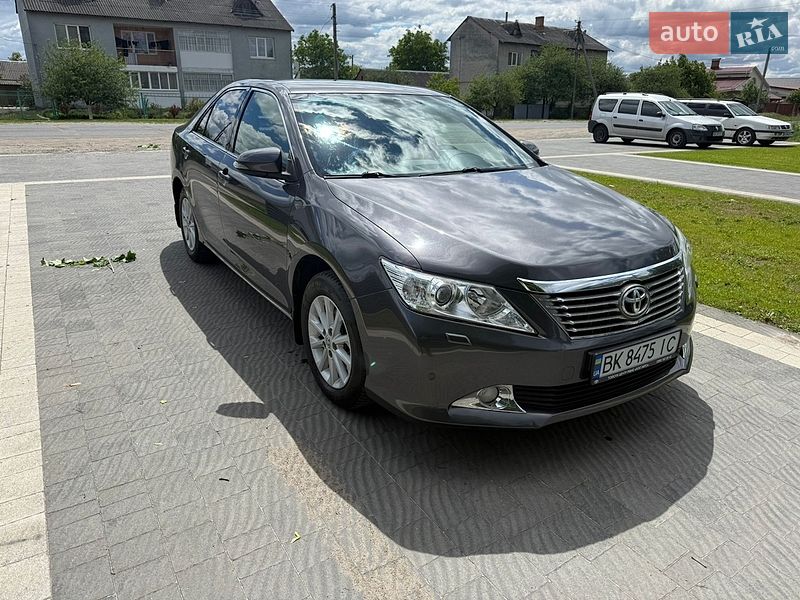 Toyota Camry 2014