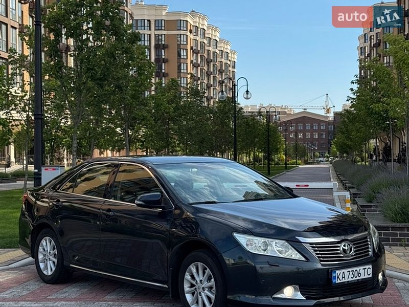Toyota Camry 2012