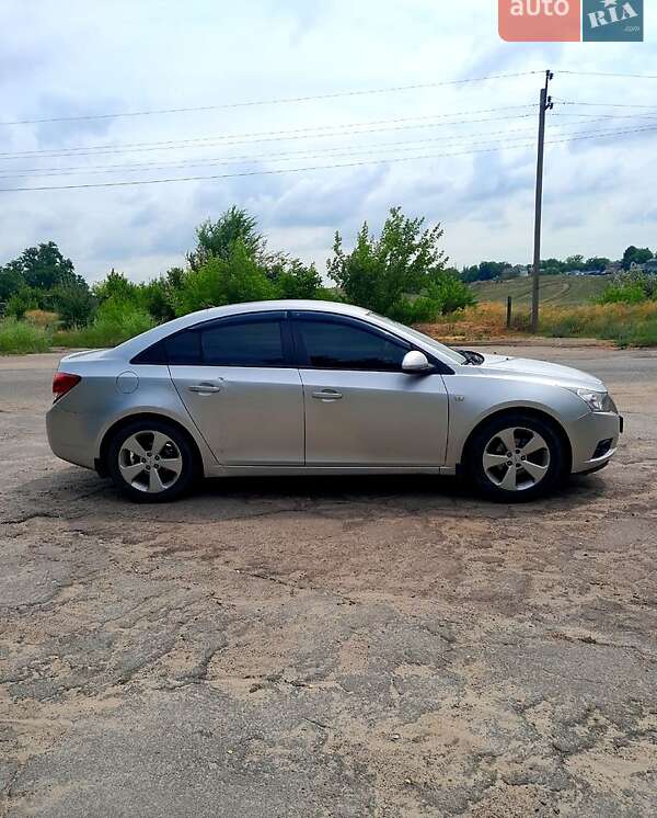Chevrolet Cruze 2011