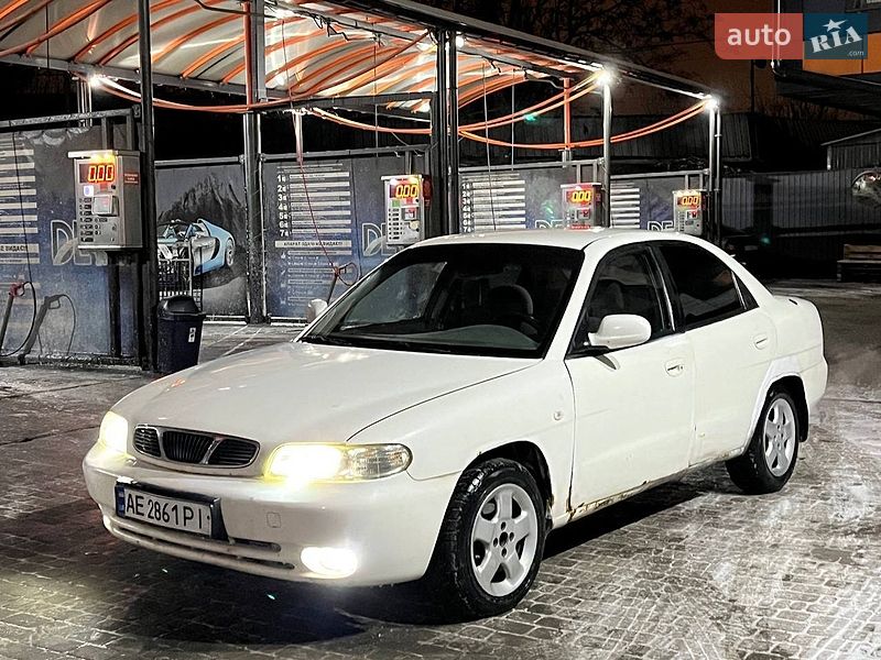 Daewoo Nubira 1998