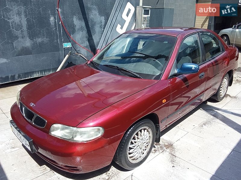 Daewoo Nubira 1998