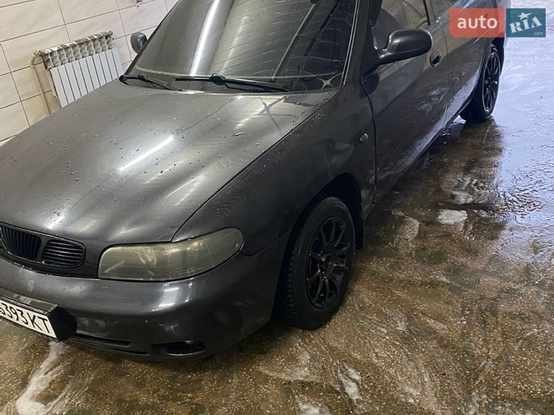 Daewoo Nubira 1999