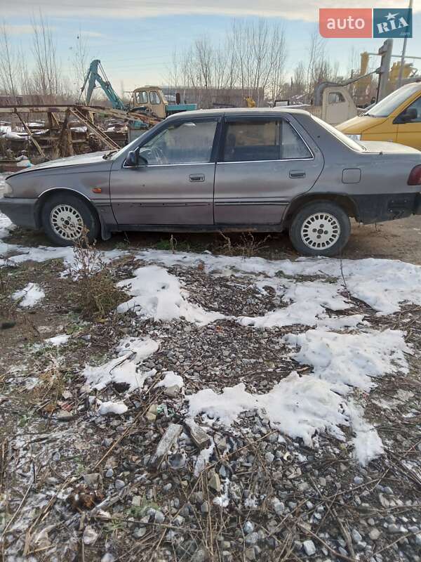 Hyundai Sonata 1992