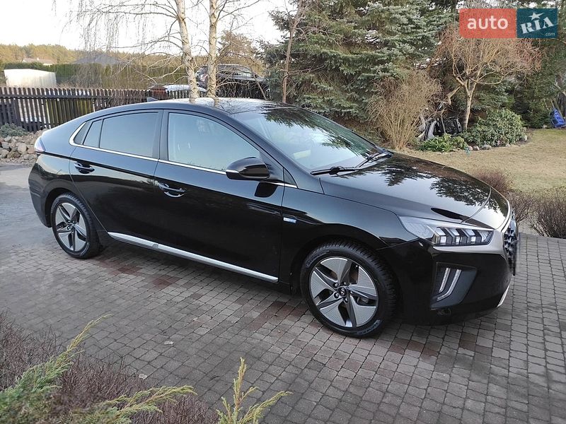 Hyundai Ioniq 2021