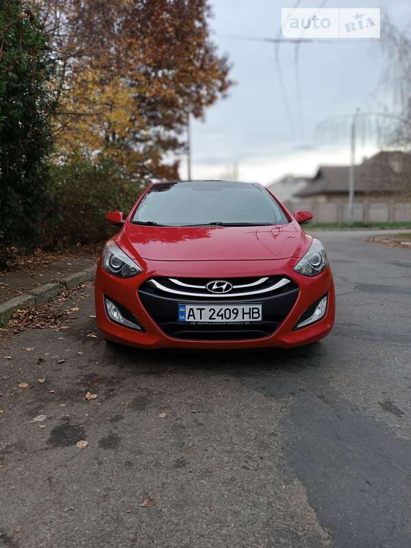 Hyundai Elantra 2012