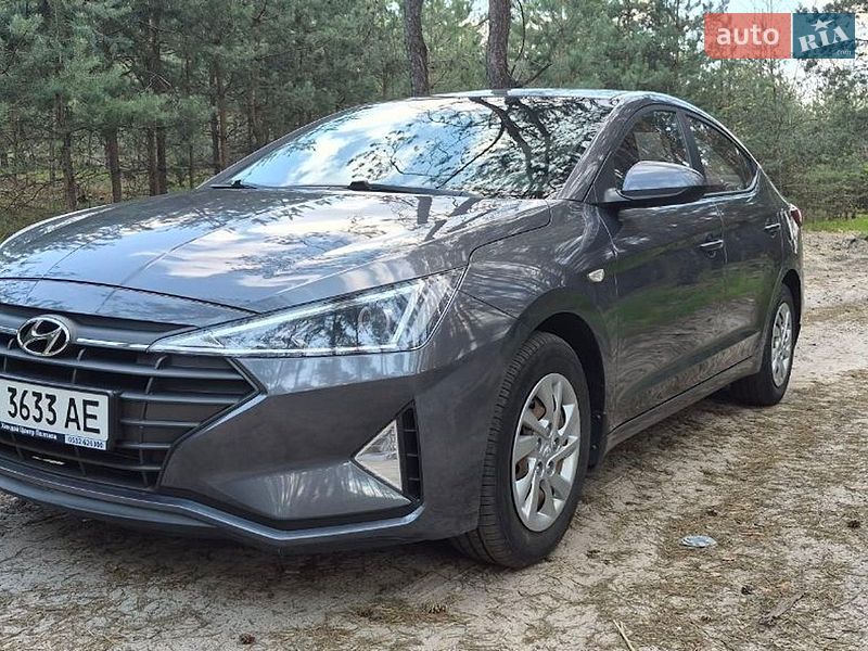 Hyundai Elantra 2019