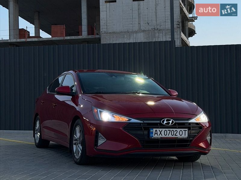 Hyundai Elantra 2019