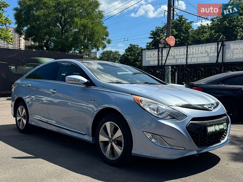 Hyundai Sonata 2012
