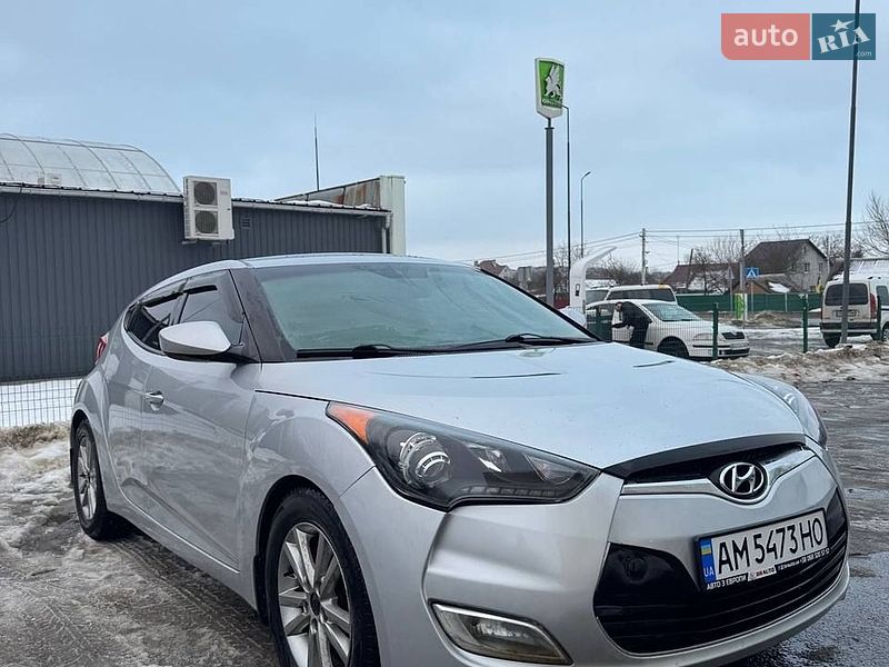 Hyundai Veloster 2011