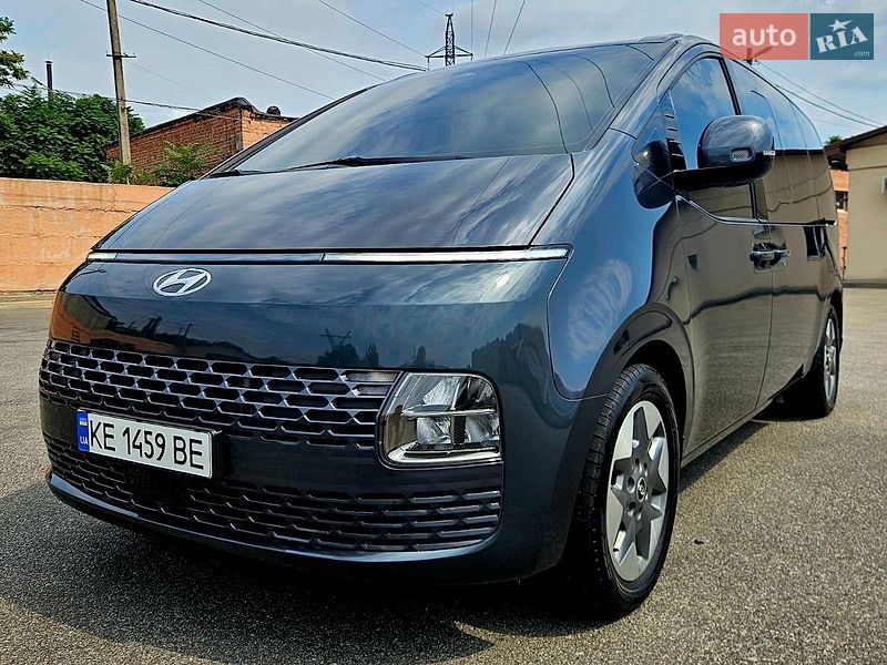 Hyundai Staria 2022