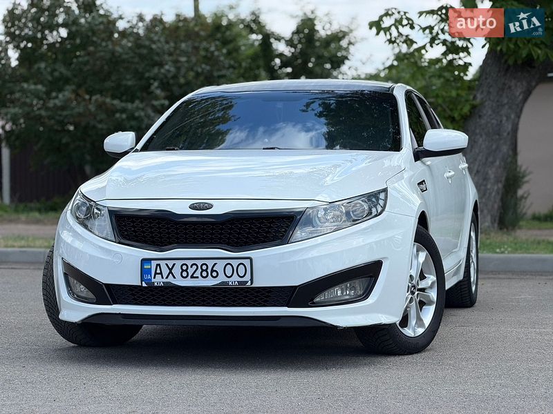 Kia K5 2011