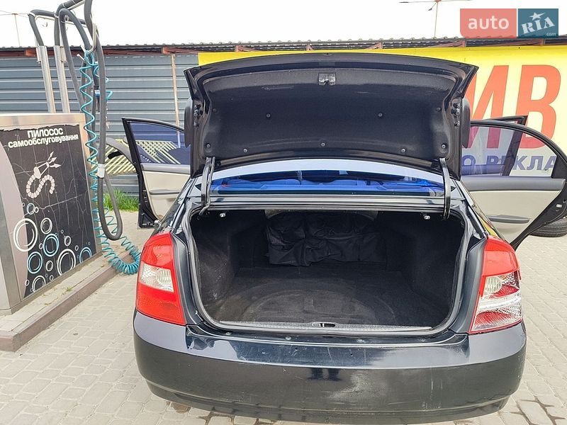 Kia Cerato 2006