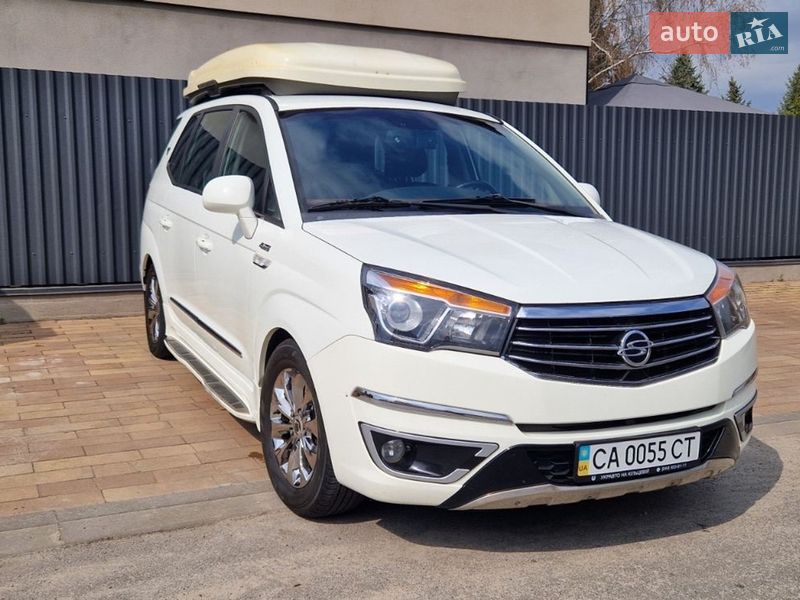 SsangYong Korando Turismo 2017