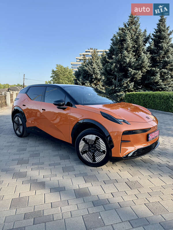 Zeekr X 2024