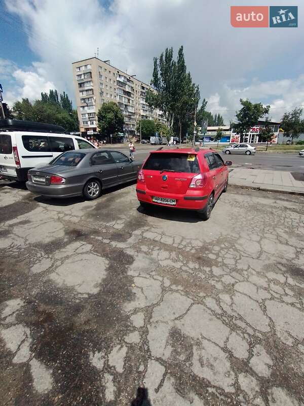 Geely MK Cross 2013