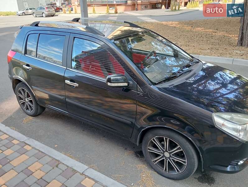 Geely MK Cross 2014