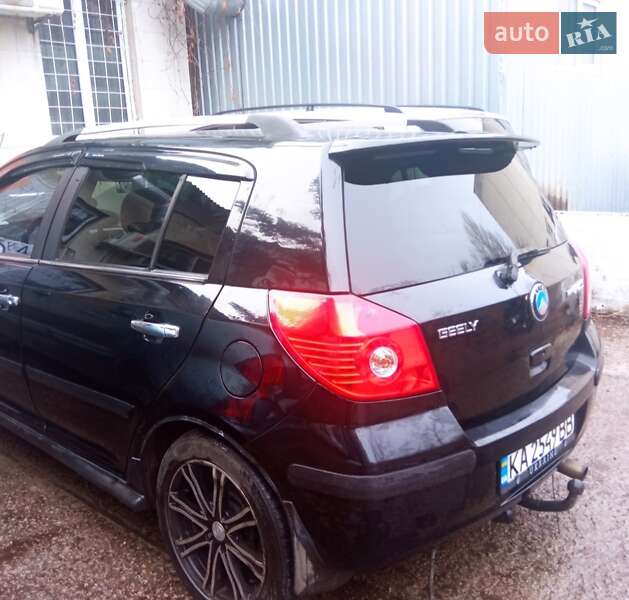 Geely MK Cross 2013