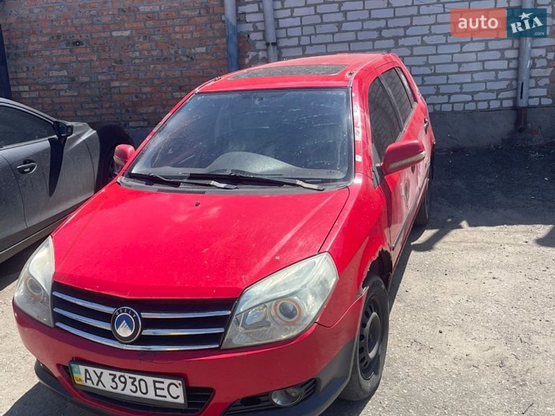 Geely MK Cross 2013