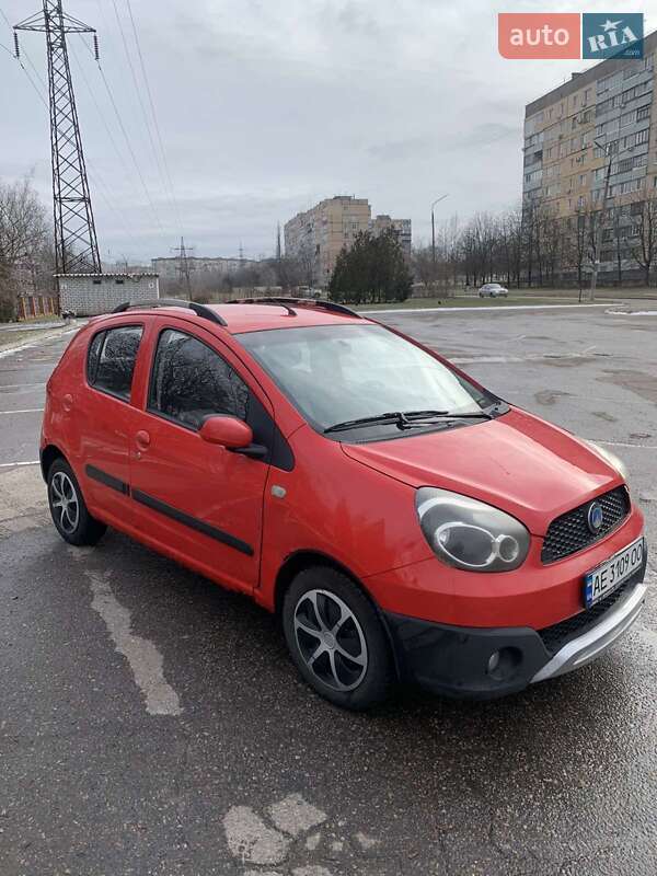 Geely LC Cross 2013
