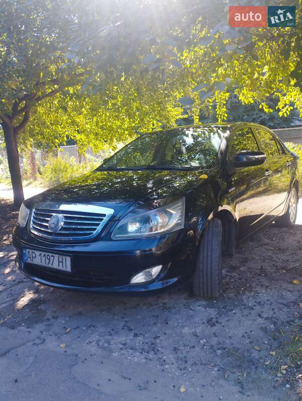 Geely SL 2013