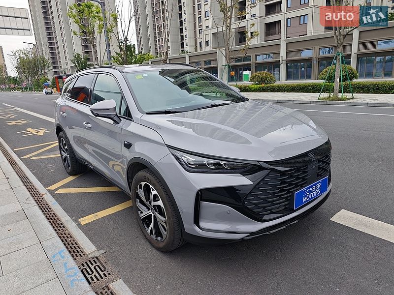 BYD Tang 2025