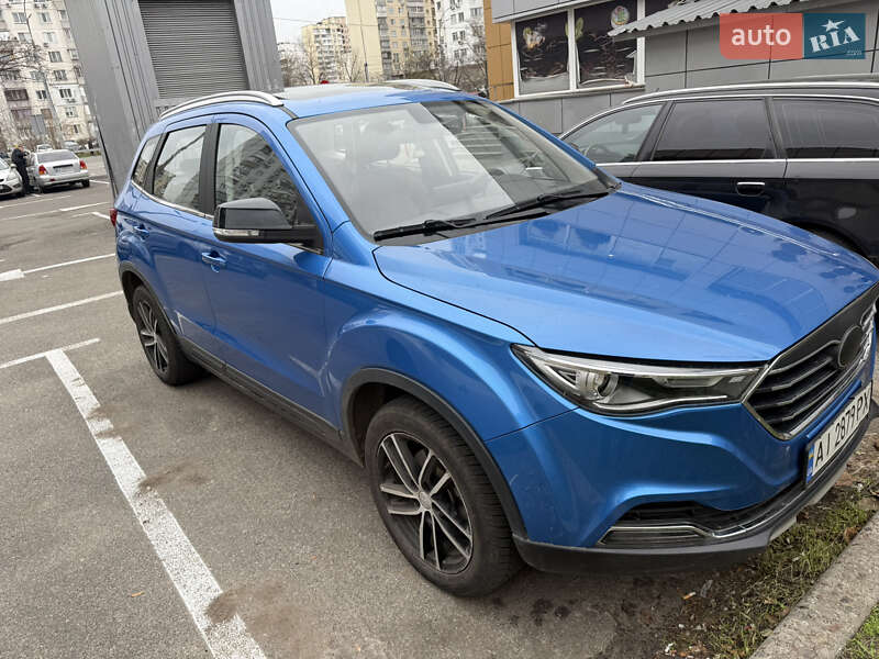 FAW X40 2020