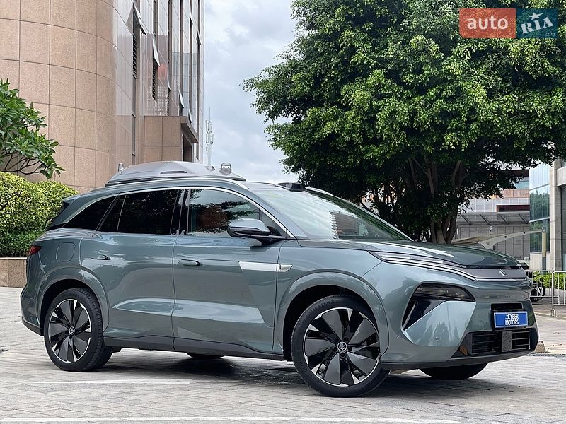 BYD Tang L 2025