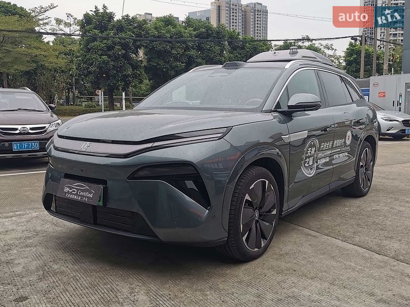 BYD Tang L 2025