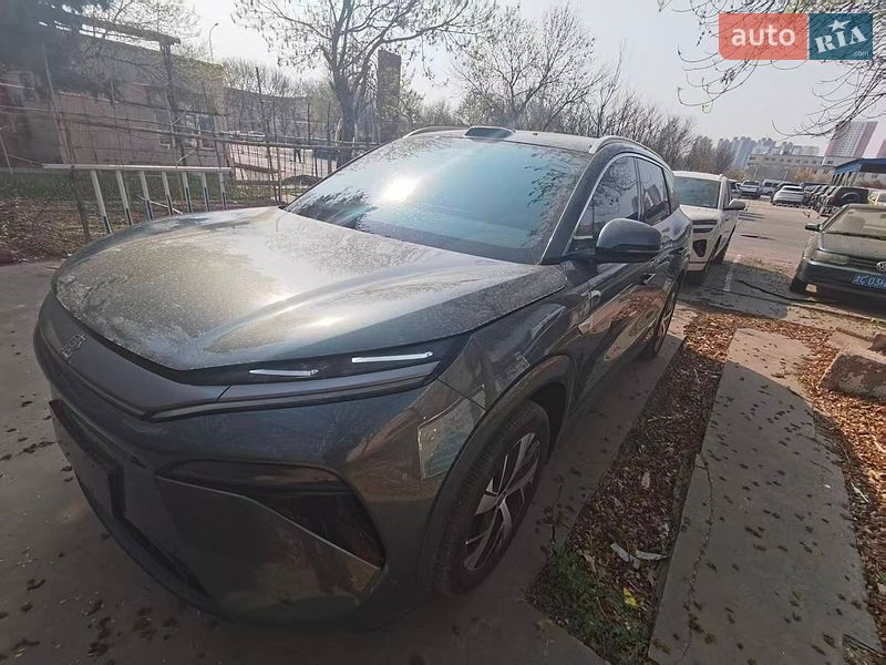 BYD Tang L 2025