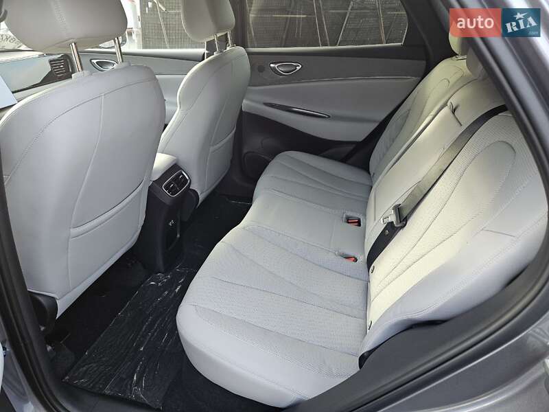 BYD Sea Lion 06 2025