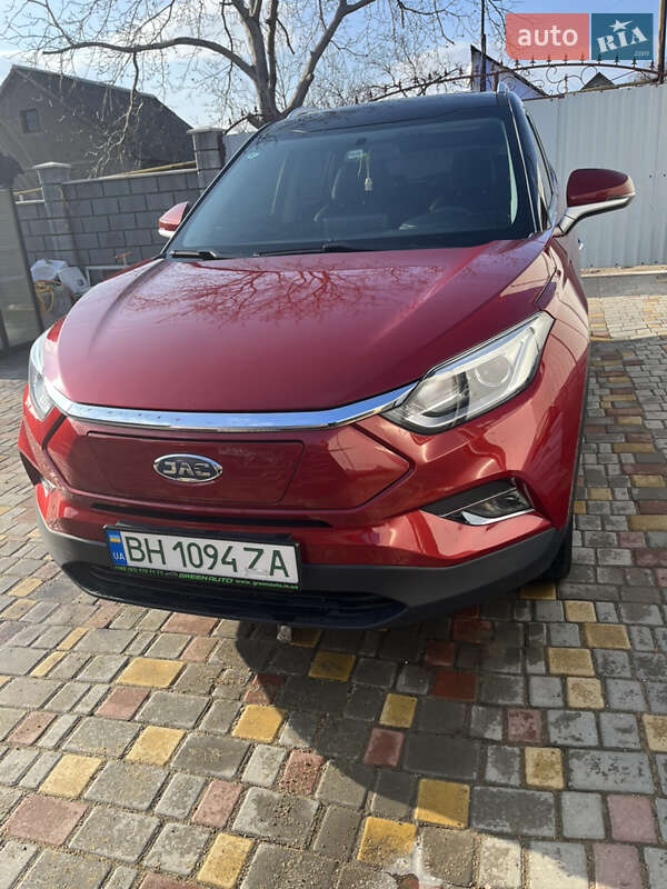 JAC iEVS4 2019