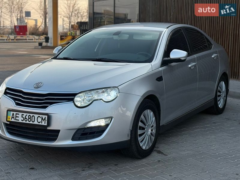 MG 550 2011