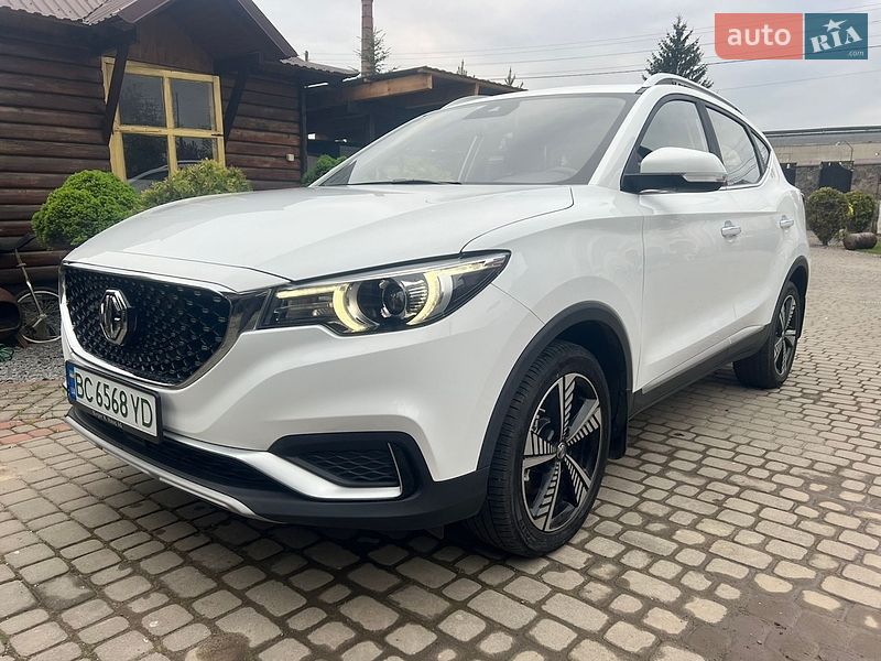 MG ZS EV 2020