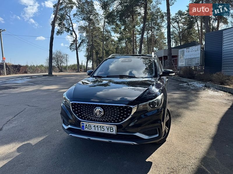 MG ZS EV 2020