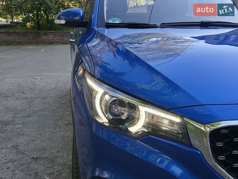 MG ZS EV 2020