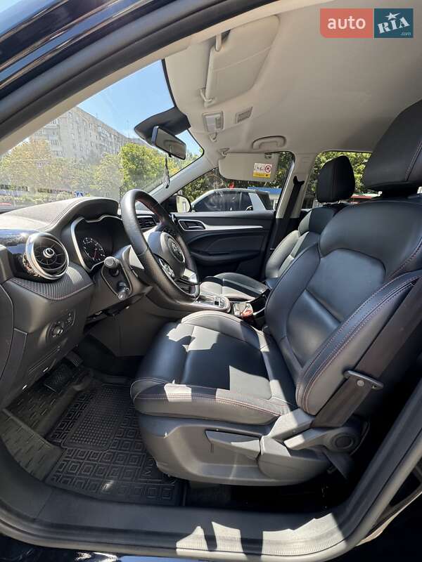 MG ZS 2021