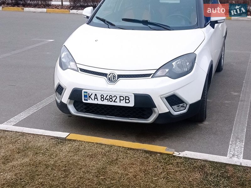 MG 3 Cross 2013