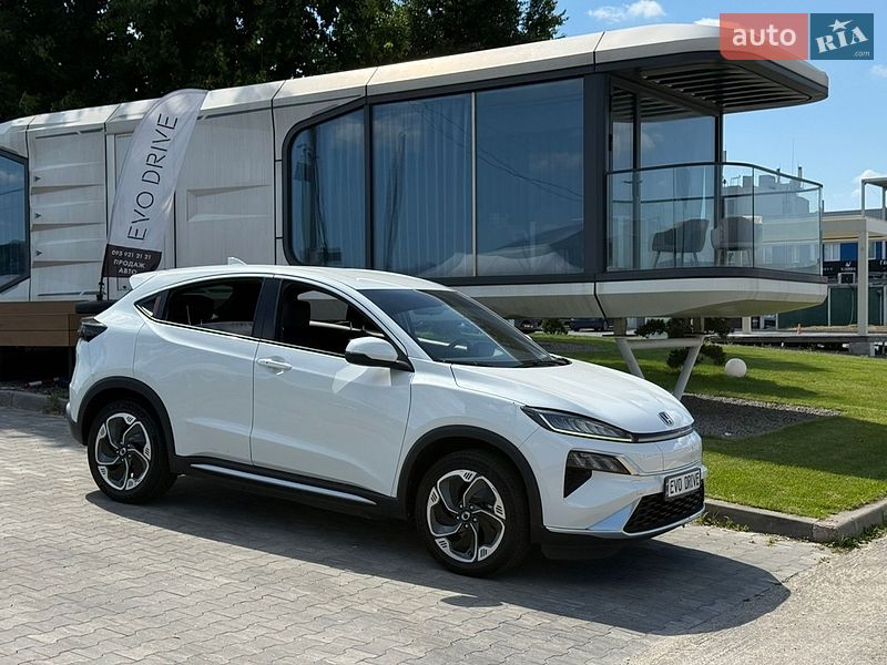 Honda M-NV 2023