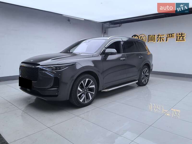 Li Auto One 2022