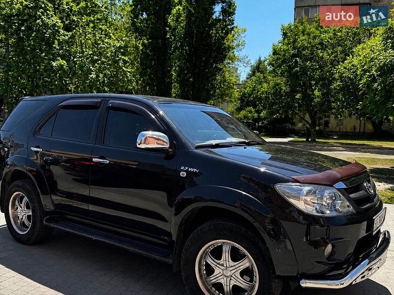 Toyota Fortuner 2007