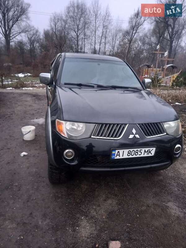 Mitsubishi L 200 2008