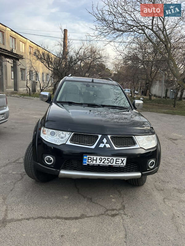 Mitsubishi Pajero Sport 2010