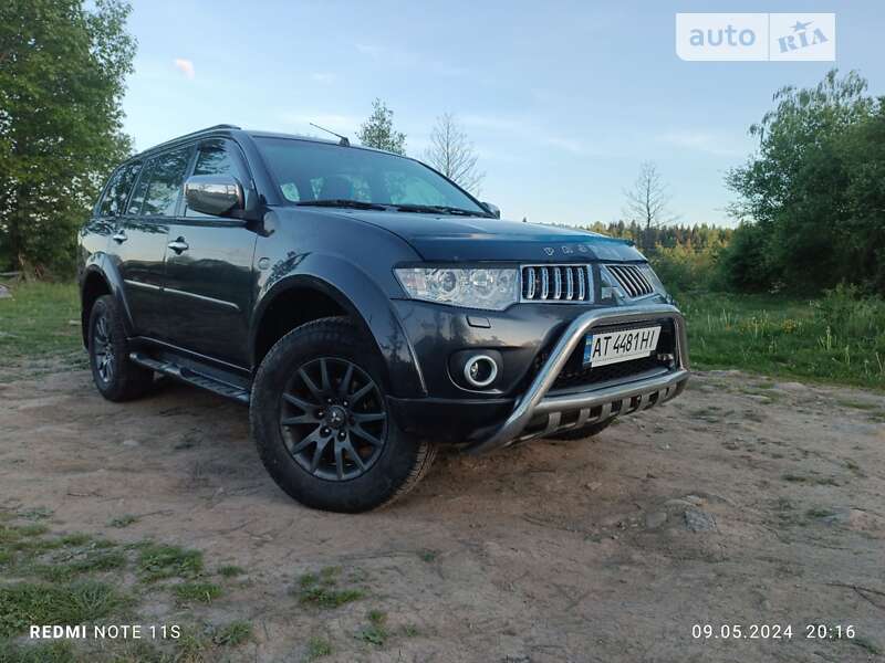 Mitsubishi Pajero Sport 2012
