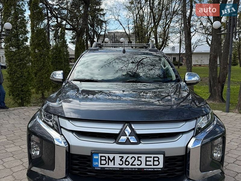 Mitsubishi L 200 2021