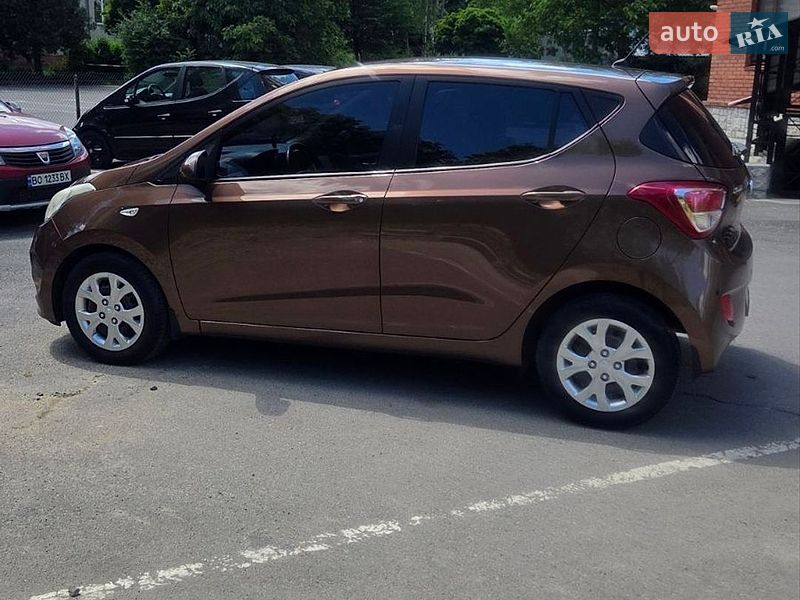 Hyundai i10 2015
