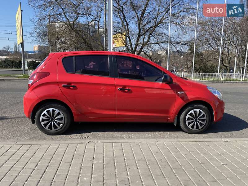Hyundai i20 2011