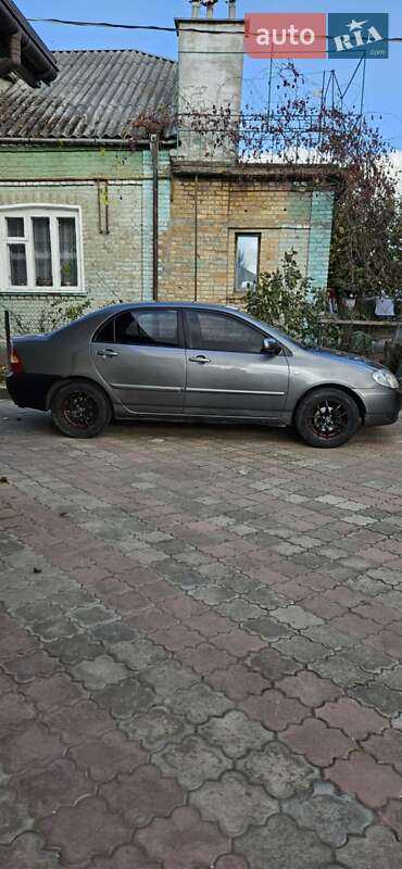 Toyota Corolla 2003